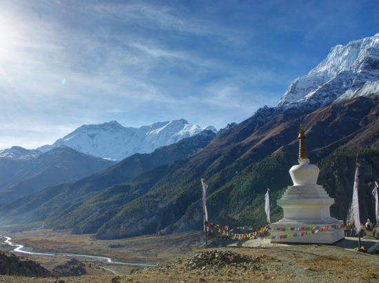 Annapurna with Tilicho Lake Trek – 17 Days 
